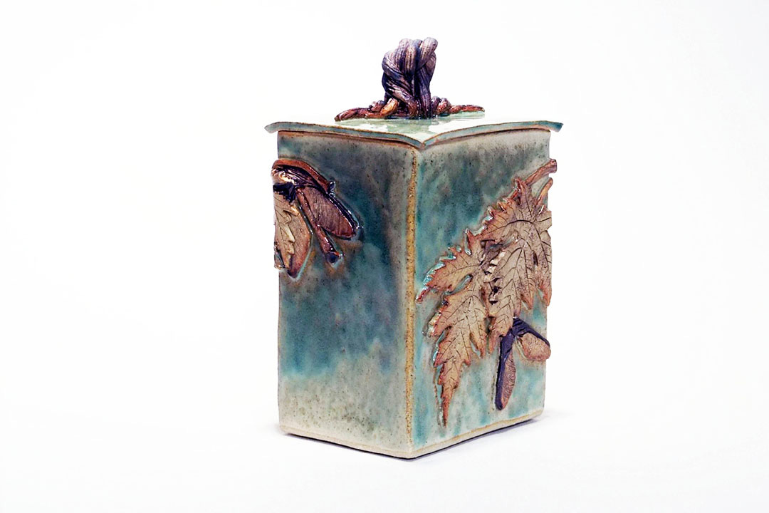 ::wide processed:urn box silver maple green small572dpi.jpg